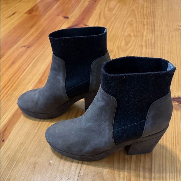 Eileen Fisher Women’s Suede Bootie Shoes US 6.5 Boot Gray Multi - Picture 5 of 12